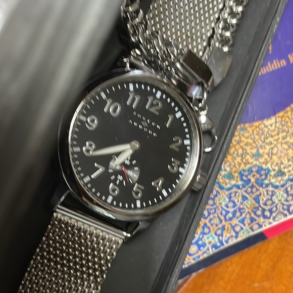 Mens Joseph Abboud Watch - Picture 4 of 4